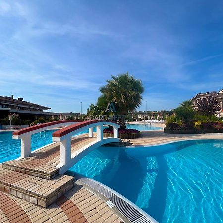 Perla Apartment - 3 Piscine E Un Bar - Desenzano Desenzano del Garda Zewnętrze zdjęcie