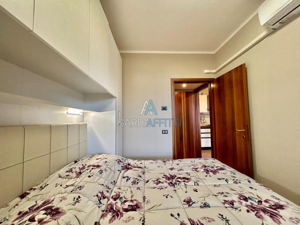 Perla Apartment - 3 Piscine E Un Bar - Desenzano Desenzano del Garda Zewnętrze zdjęcie